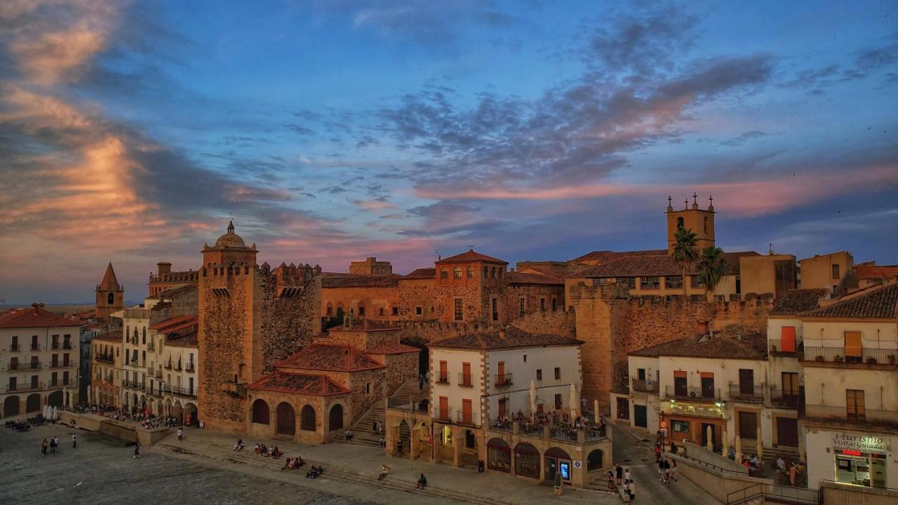 Hostal Martes Caceres Plaza Mayor - Tercer Piso Sin Ascensor Exterior foto