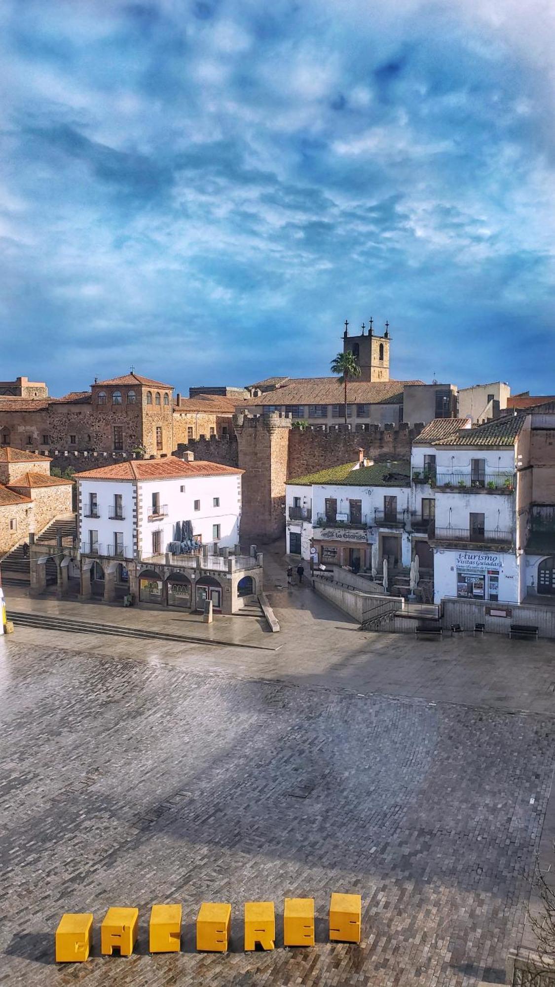 Hostal Martes Caceres Plaza Mayor - Tercer Piso Sin Ascensor Exterior foto